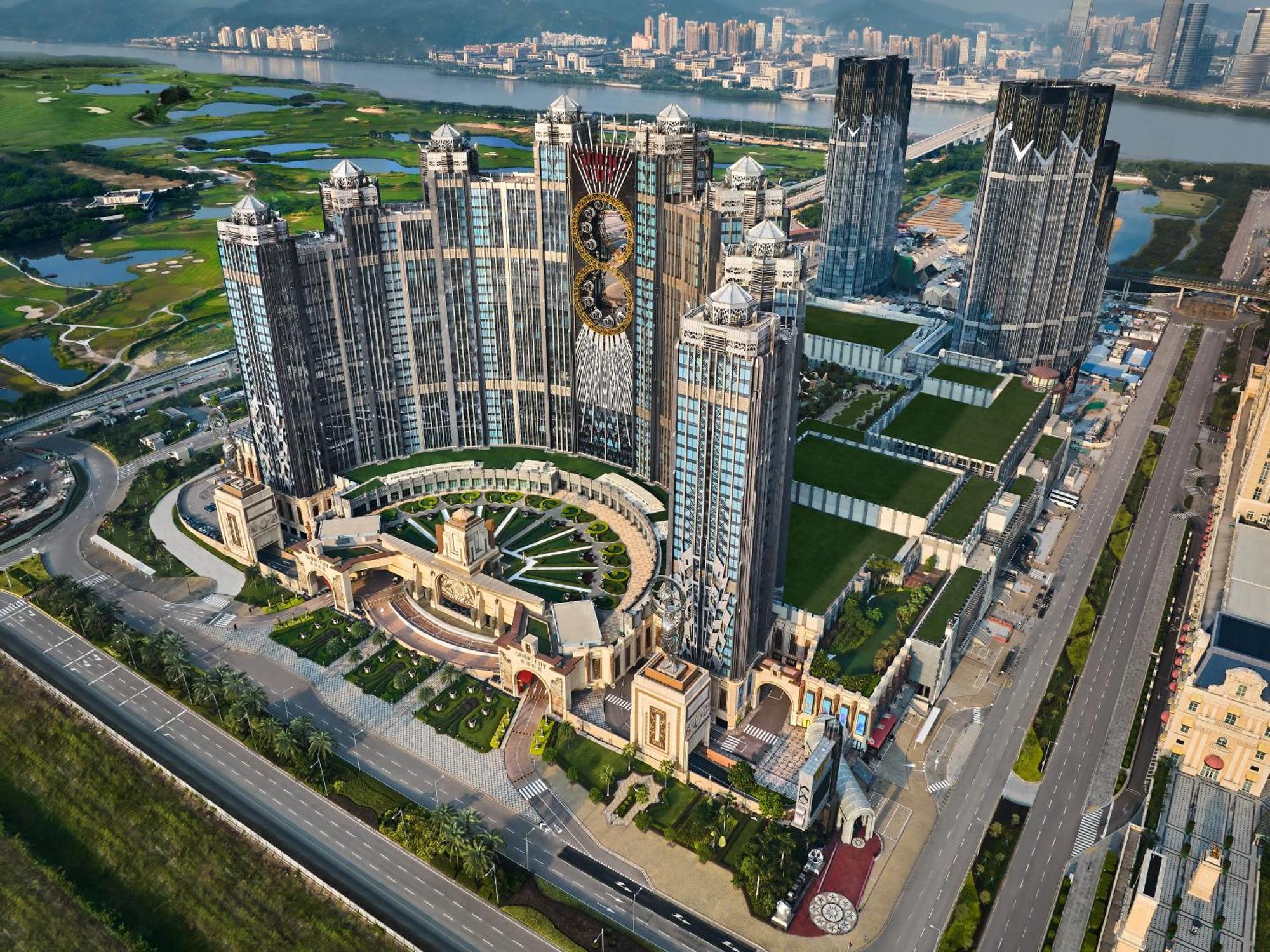 Studio City Hotel Macau Ngoại thất bức ảnh The complex in 2016