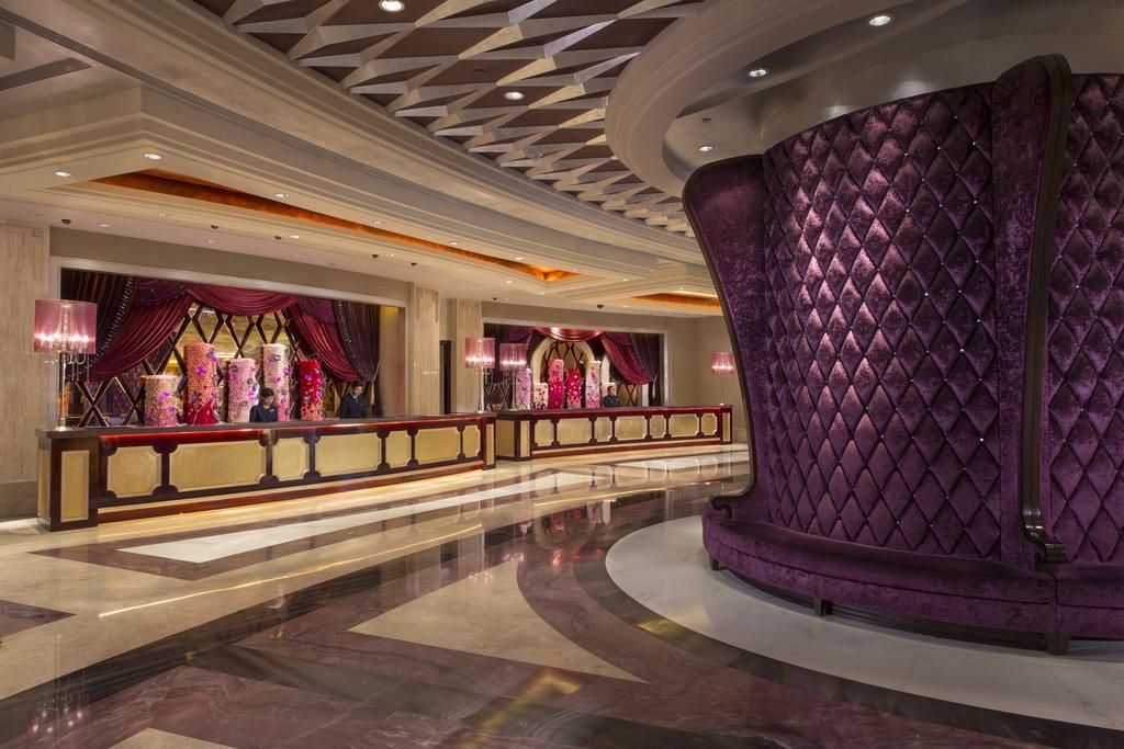 Studio City Hotel Macau Ngoại thất bức ảnh The lobby of the Wynn